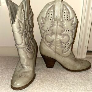 Womens grey Western Leather Boots